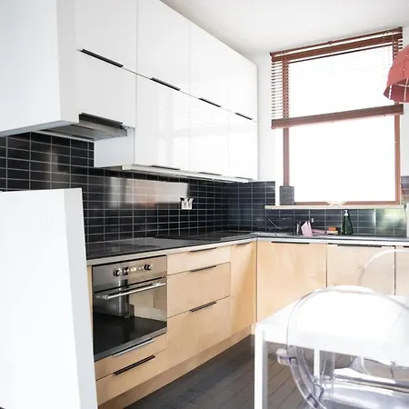 Przestronny W Centrum Poznania - Stare * ポズナン